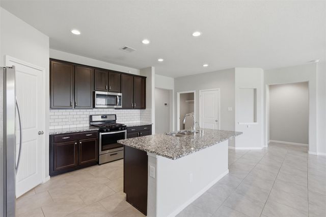 18326 Pin Oak Lake Drive, Richmond, TX 77407