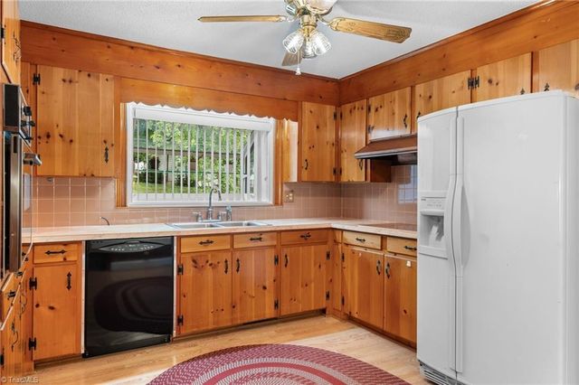 3966 Ebert Road, Winston-salem, NC 27127