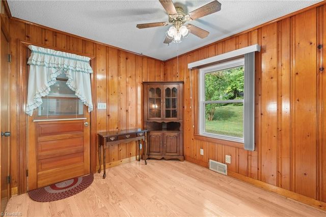 3966 Ebert Road, Winston-salem, NC 27127