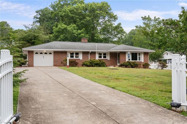 3966 Ebert Road, Winston-salem, NC 27127