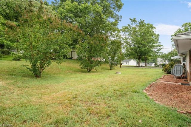 3966 Ebert Road, Winston-salem, NC 27127