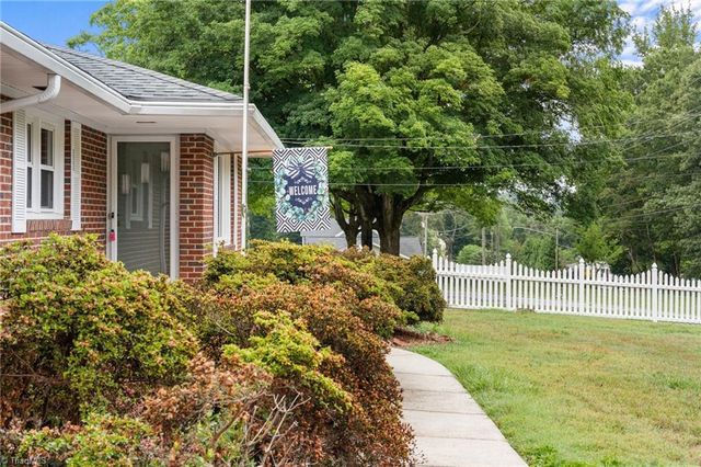 3966 Ebert Road, Winston-salem, NC 27127