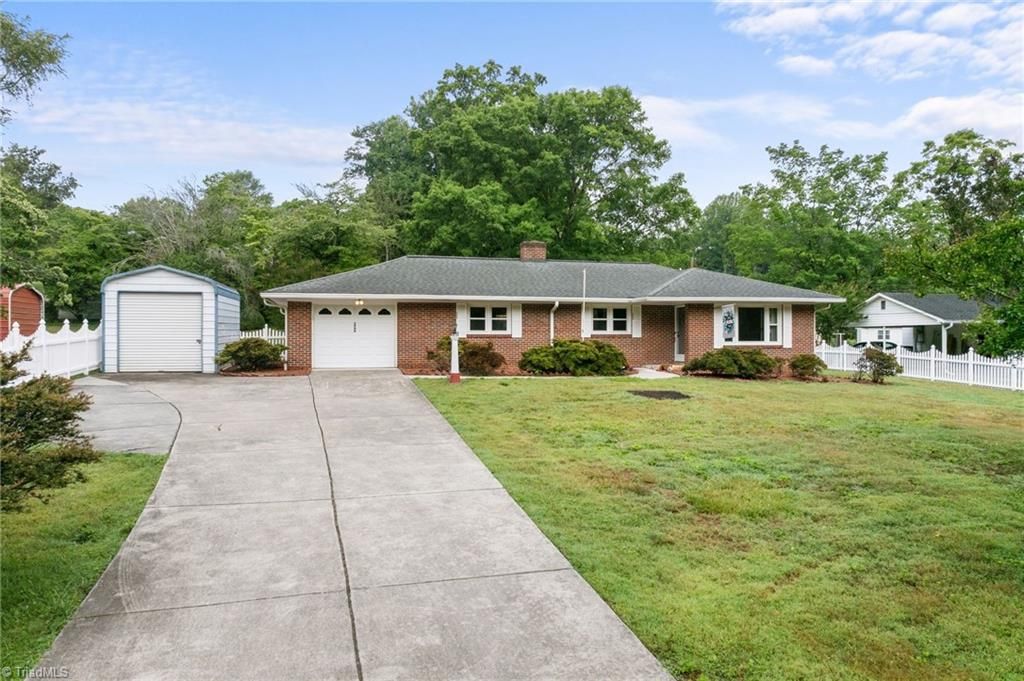3966 Ebert Road, Winston-salem, NC 27127