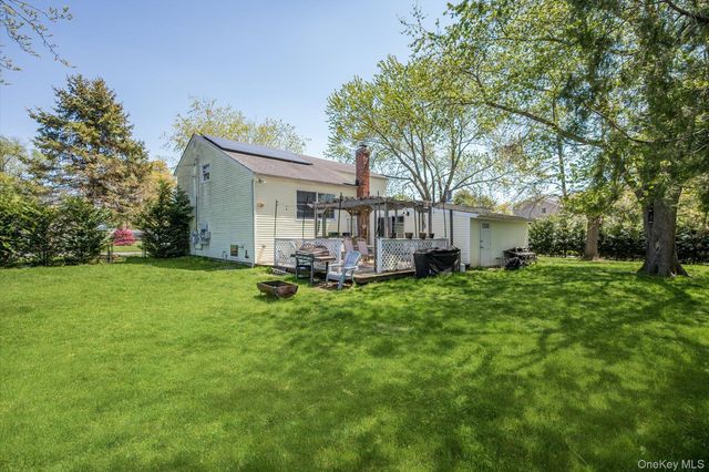 14 Evelyn Road, Port Jefferson Station, NY 11776