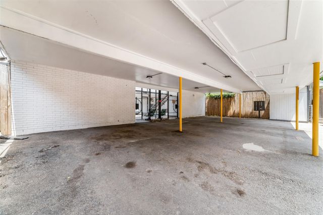 1424 Marshall Street 9, Houston, TX 77006