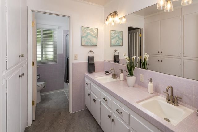 807 University Avenue, Los Altos, CA 94024