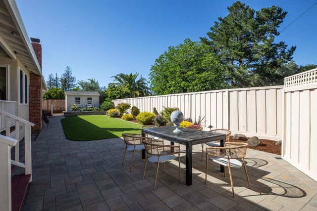 807 University Avenue, Los Altos, CA 94024