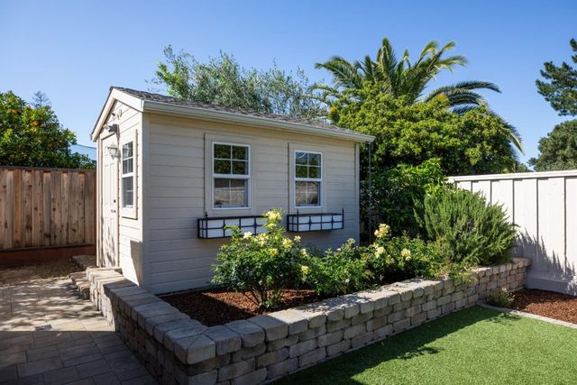 807 University Avenue, Los Altos, CA 94024