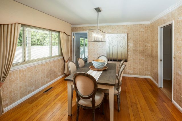 807 University Avenue, Los Altos, CA 94024