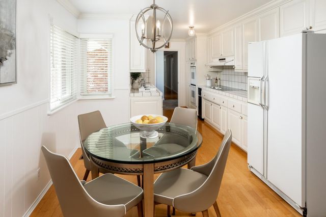 807 University Avenue, Los Altos, CA 94024