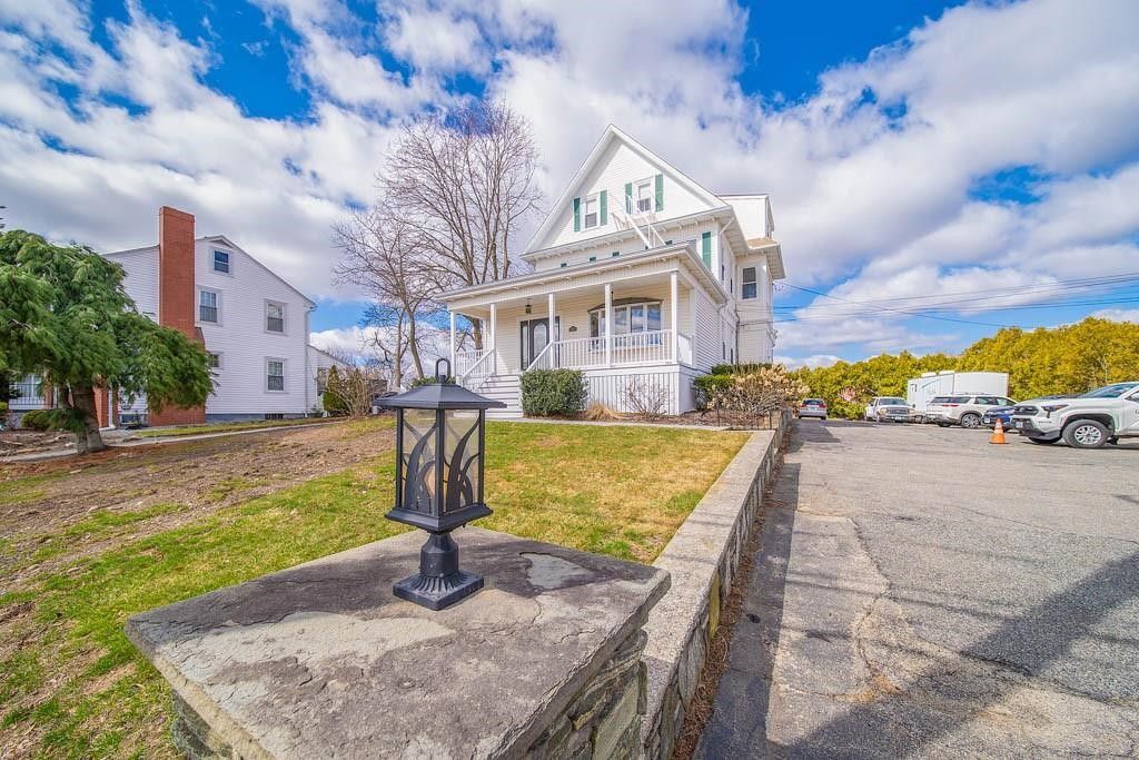 2919 Pawtucket Avenue 2, East Providence, RI 02915