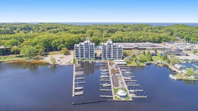 2964 Lakeshore Drive E 204, Muskegon City, MI 49441