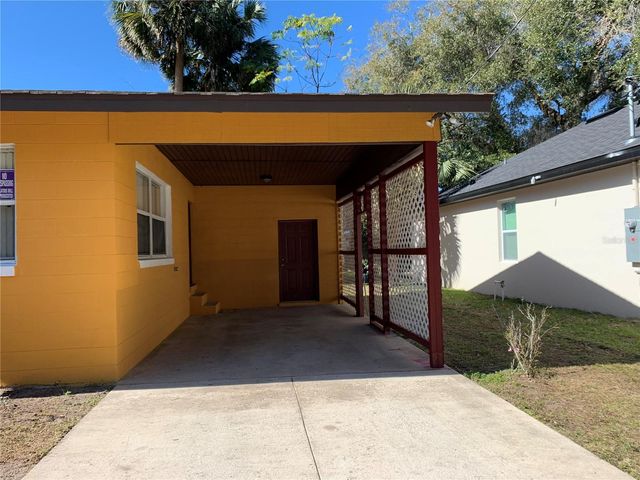 612 KENSINGTON STREET, Eustis, FL 32726