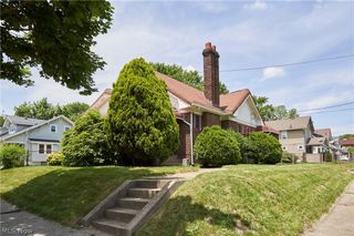 939 Lovers Lane, Akron, OH 44306
