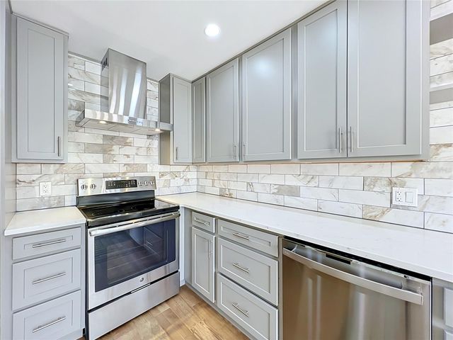 2305 SUN VALLEY CIR, Winter Park, FL 32792