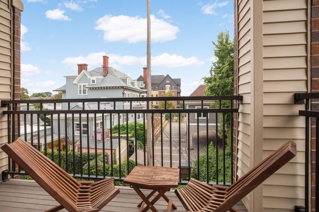 301 Oak Grove Street 414, Minneapolis, MN 55403