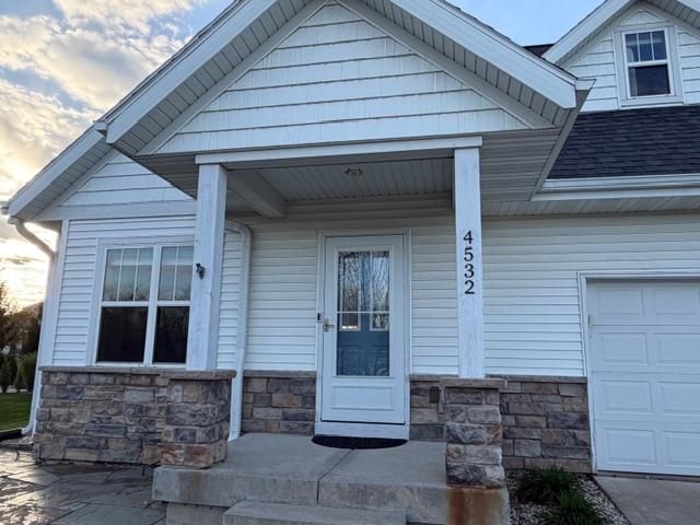 4532 Scenic View Road, Windsor, WI 53598