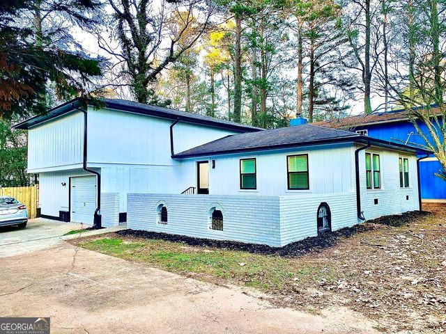 5390 Rockbridge Road, Stone Mountain, GA 30088