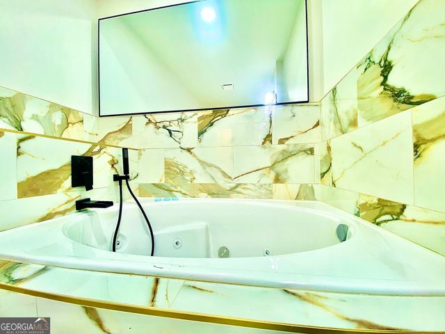 5390 Rockbridge Road, Stone Mountain, GA 30088