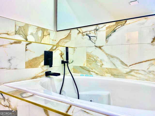 5390 Rockbridge Road, Stone Mountain, GA 30088