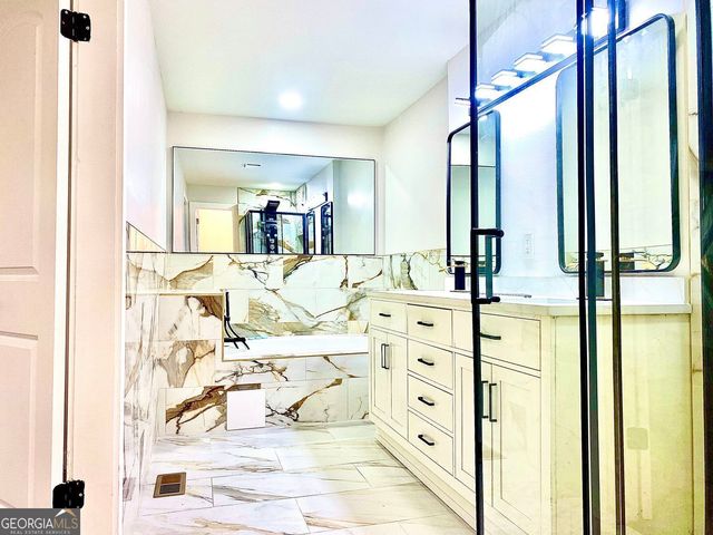 5390 Rockbridge Road, Stone Mountain, GA 30088