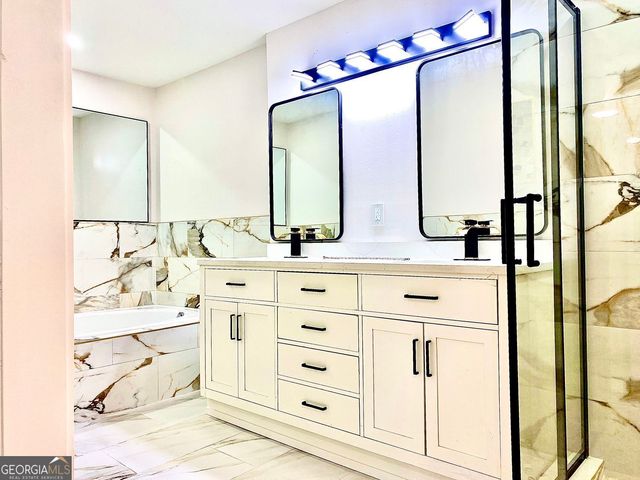 5390 Rockbridge Road, Stone Mountain, GA 30088