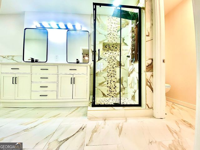 5390 Rockbridge Road, Stone Mountain, GA 30088