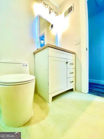 5390 Rockbridge Road, Stone Mountain, GA 30088