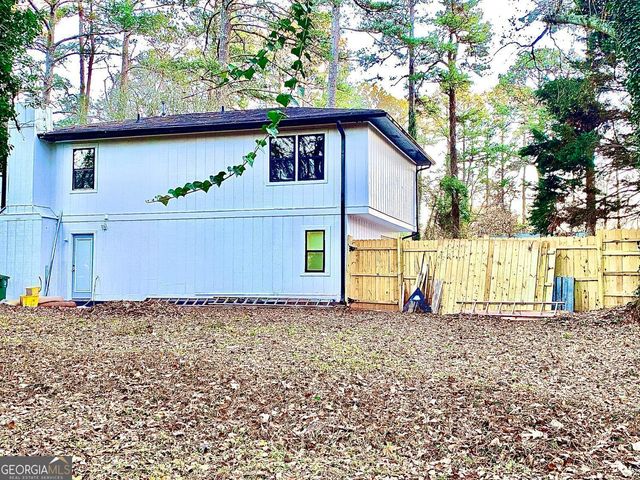 5390 Rockbridge Road, Stone Mountain, GA 30088