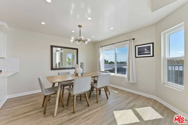 2677 Centinela Avenue 402, Santa Monica, CA 90405