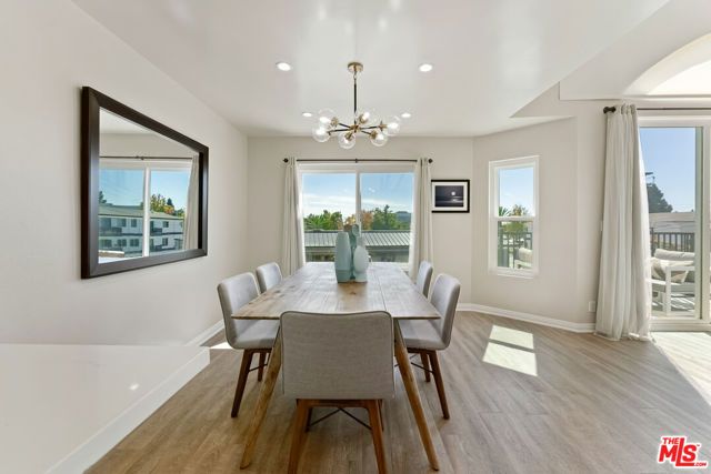 2677 Centinela Avenue 402, Santa Monica, CA 90405