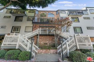 2677 Centinela Avenue 402, Santa Monica, CA 90405