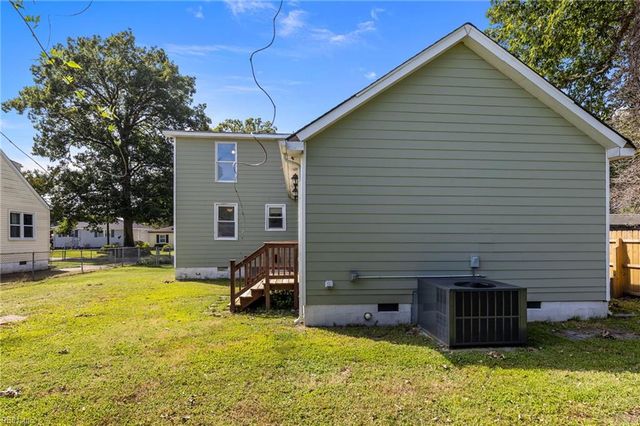 8820 London ST, Norfolk, VA 23503