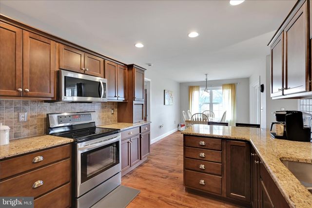 413 SUNRISE DR, Fredericksburg, PA 17026