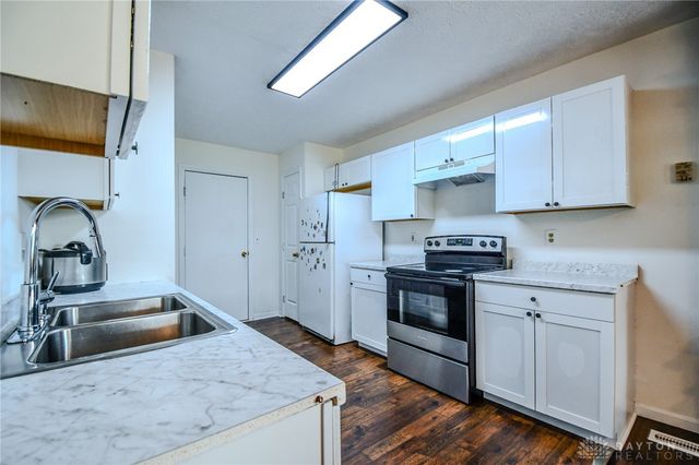 1584 Farrington Drive, Kettering, OH 45420