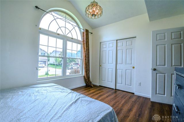 1584 Farrington Drive, Kettering, OH 45420