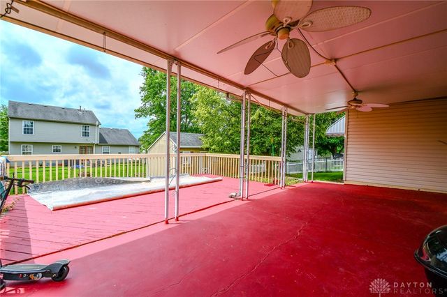 1584 Farrington Drive, Kettering, OH 45420