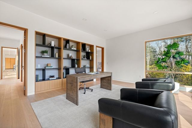 12 Robin Rd, Weston, MA 02493