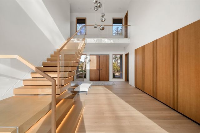 12 Robin Rd, Weston, MA 02493