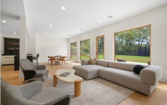 12 Robin Rd, Weston, MA 02493