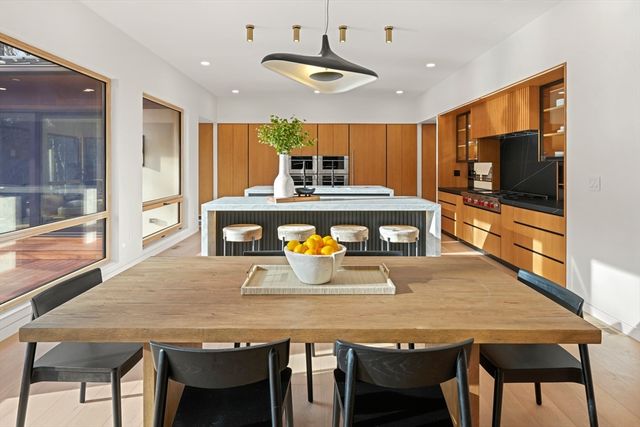 12 Robin Rd, Weston, MA 02493