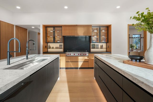 12 Robin Rd, Weston, MA 02493