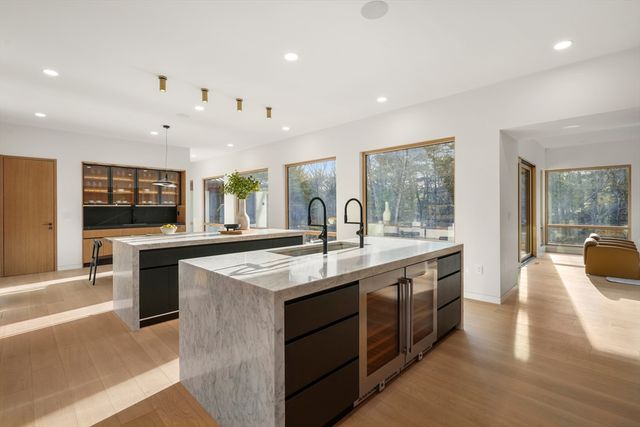 12 Robin Rd, Weston, MA 02493