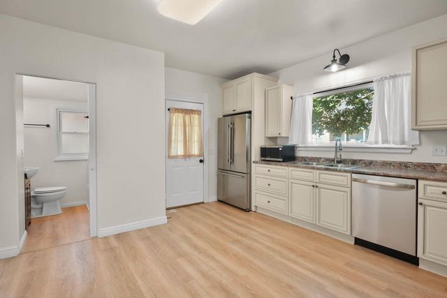 159 S High Street, Janesville, WI 53548