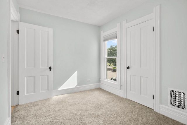 159 S High Street, Janesville, WI 53548