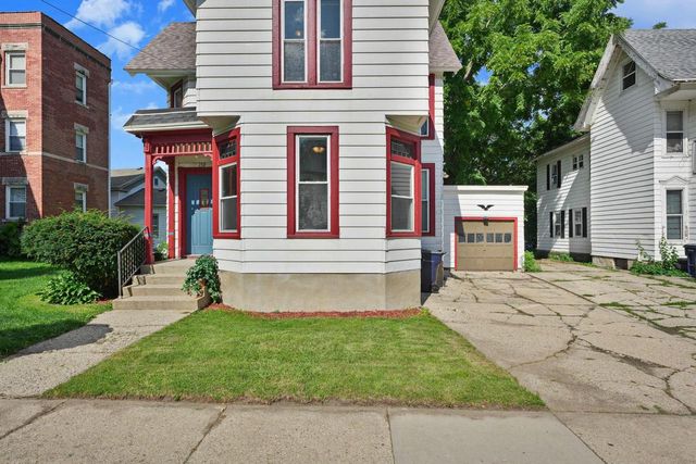 159 S High Street, Janesville, WI 53548