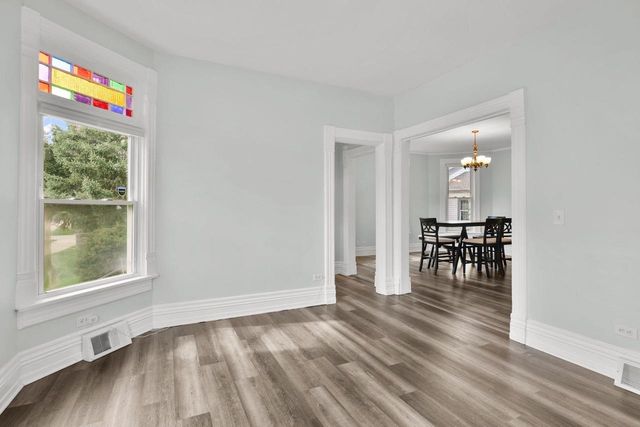 159 S High Street, Janesville, WI 53548