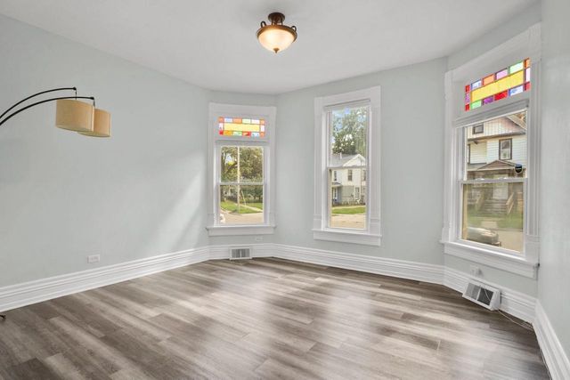 159 S High Street, Janesville, WI 53548