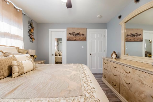 14524 S Campbell Avenue, Posen, IL 60469