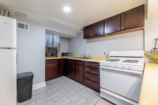 14524 S Campbell Avenue, Posen, IL 60469